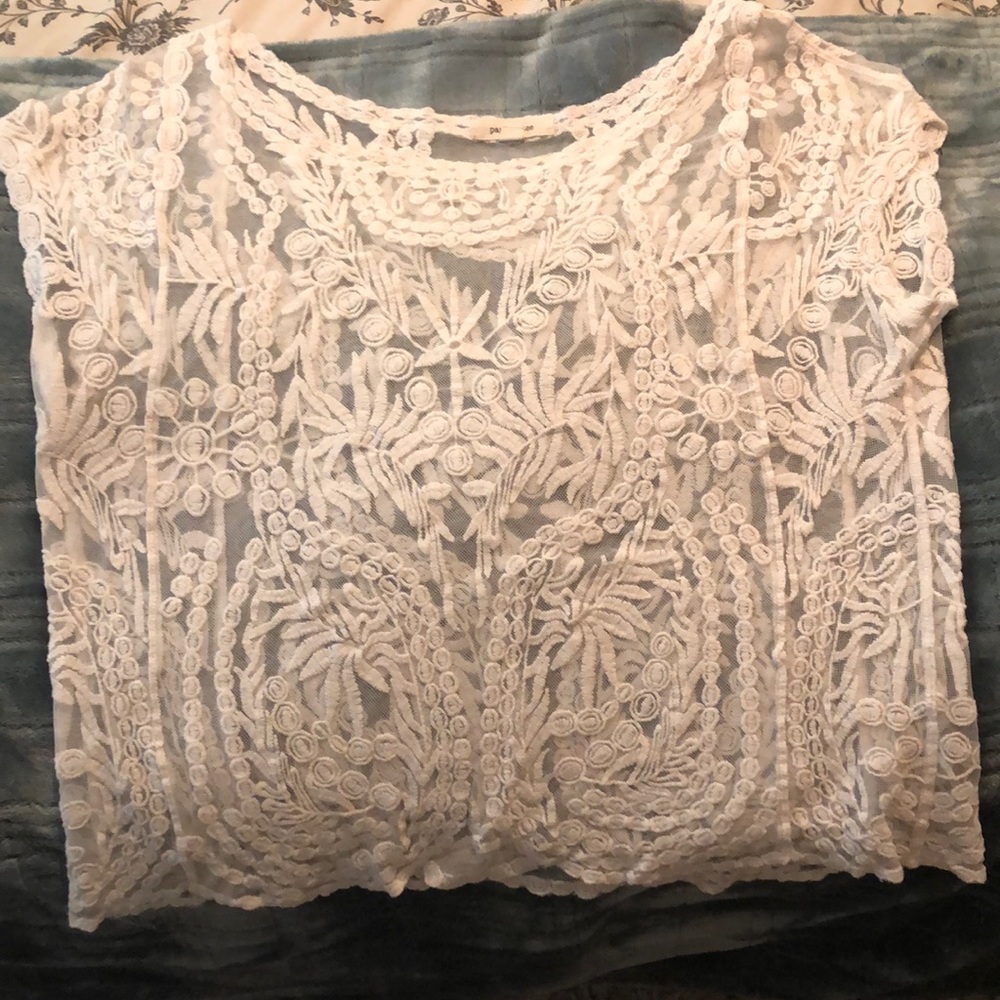 Lacey top